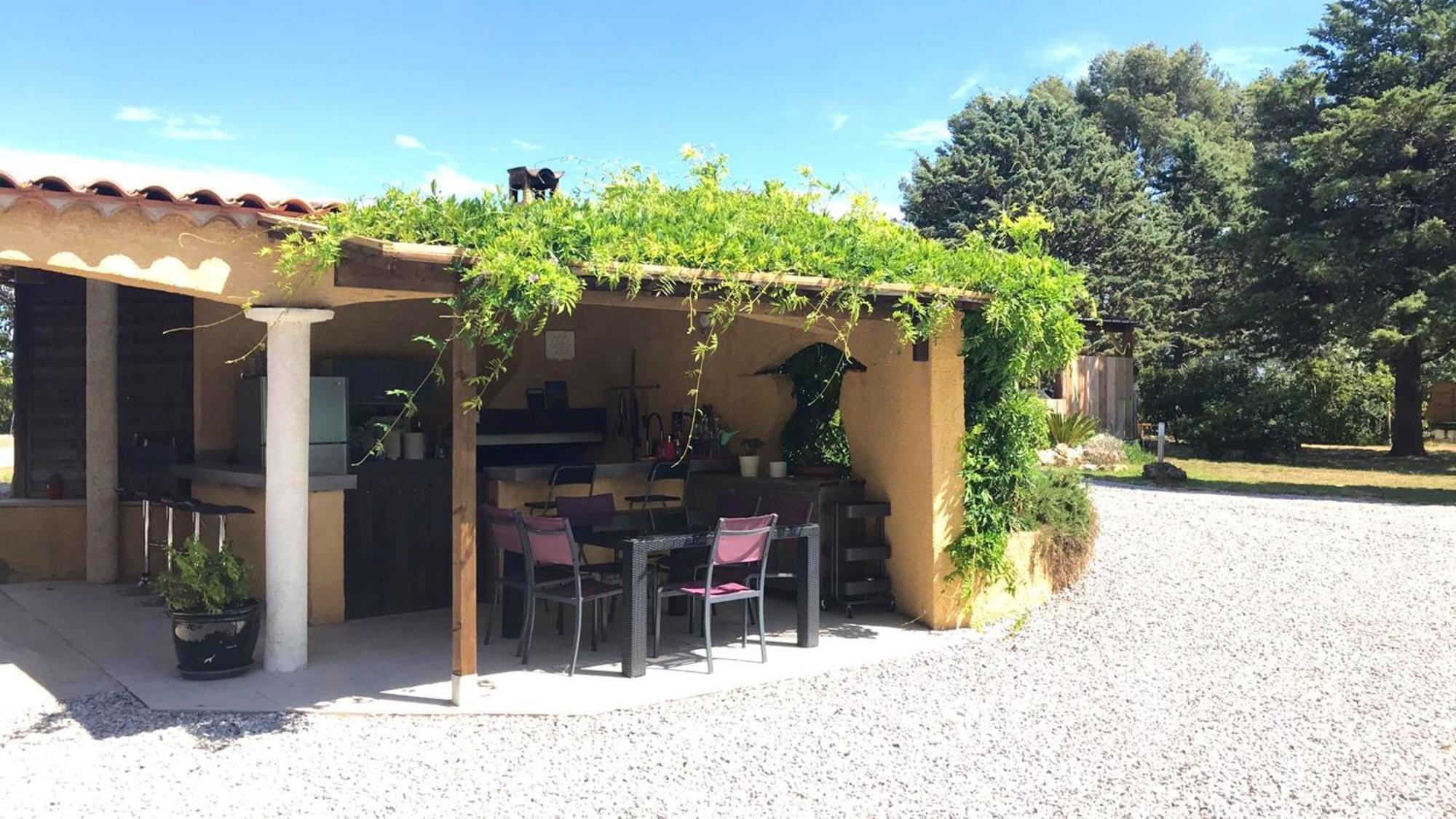 Villa Spacieuse A Beziers Avec Piscine Privee Et Jacuzzi Exterior photo
