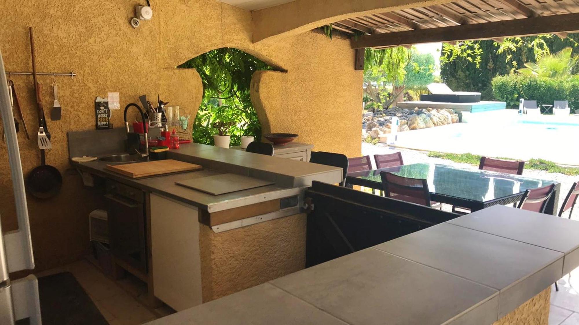 Villa Spacieuse A Beziers Avec Piscine Privee Et Jacuzzi Exterior photo