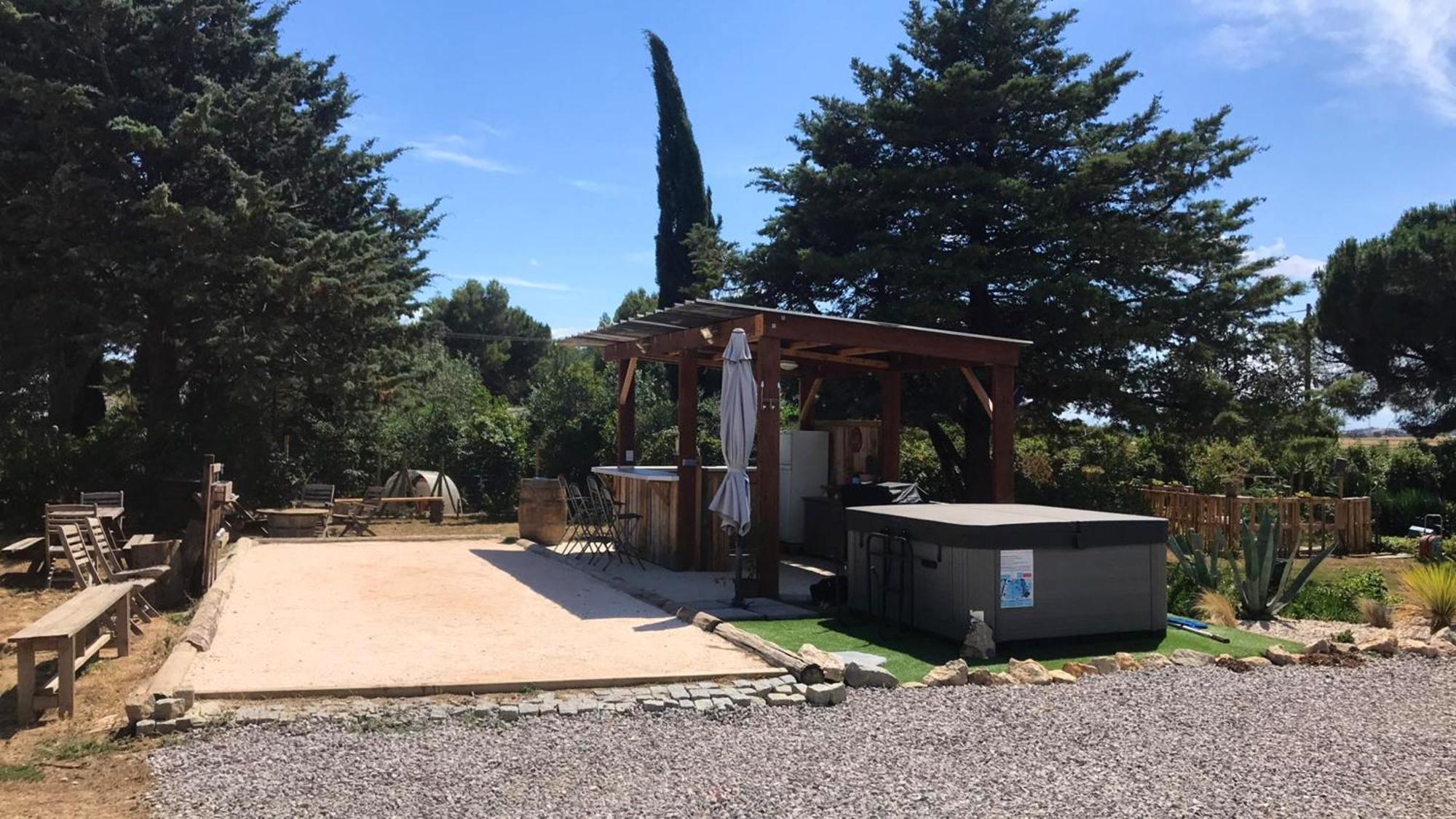 Villa Spacieuse A Beziers Avec Piscine Privee Et Jacuzzi Exterior photo